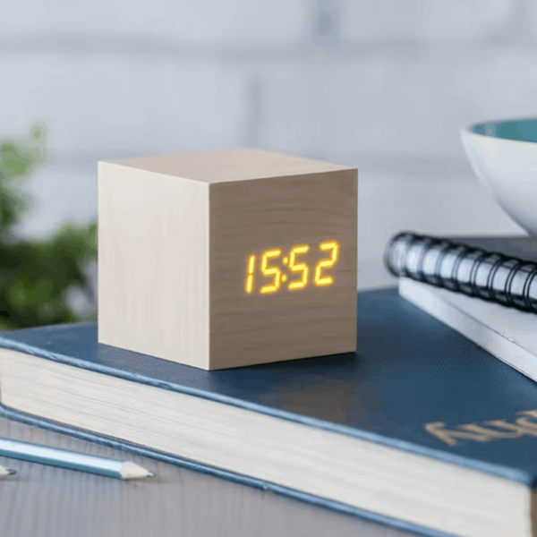 Gingko Cube Click Clock Alarm Clock - Vækkeur