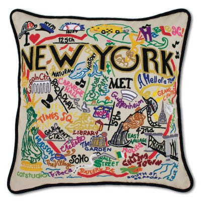 Hand Embroidered Pillow - New York - Håndbroderet pude med motiver