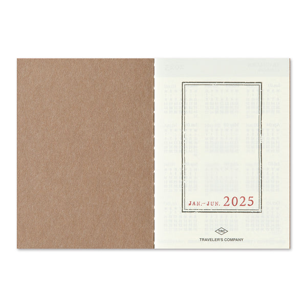 Traveler's Company Traveler's Notebook 2025 Weekly Passport Size