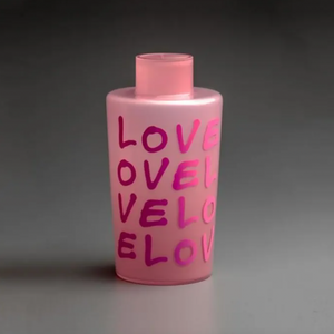 Unnamed Bucket LOVE - Pink - Kunstnerisk LOVE Glasvase